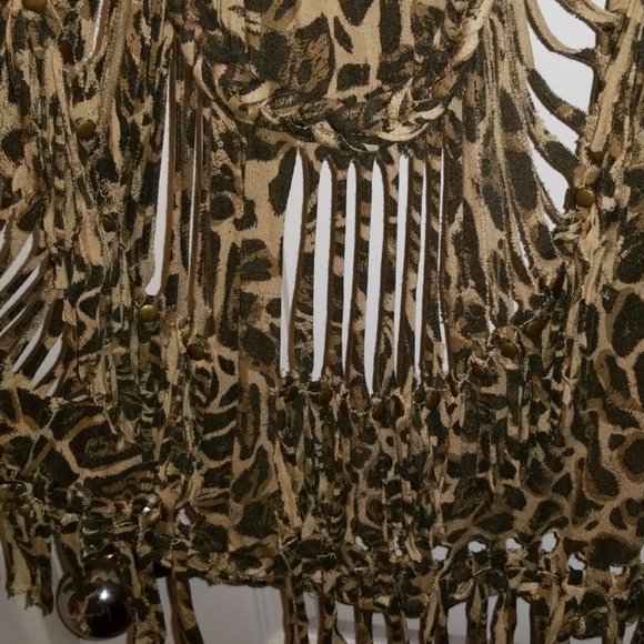 Cheetah print Shredded vest - Picture 3 of 8